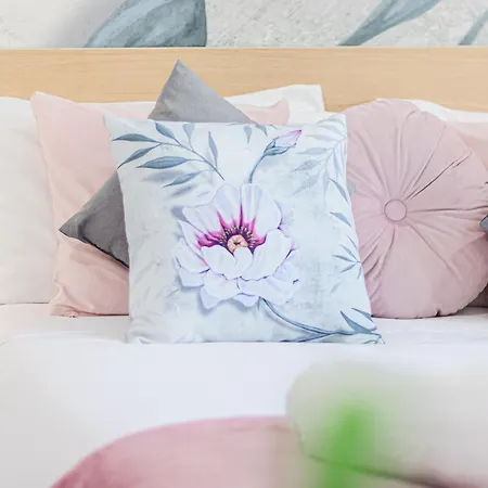 Benny's Rose House شقة