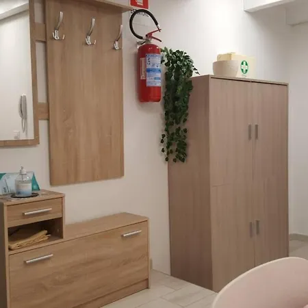 Apartment Benny's Rose House Cagliari