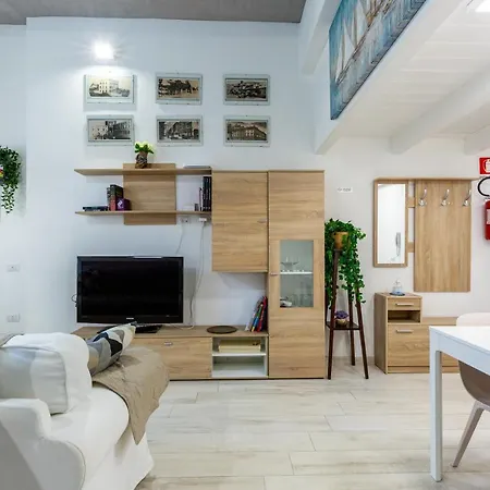 Apartment Benny's Rose House Cagliari