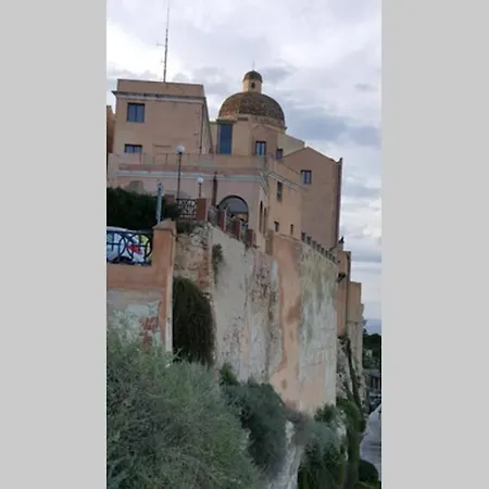 Benny's Rose House Cagliari