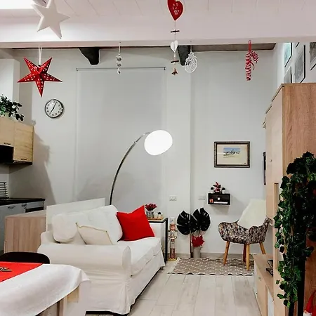 Benny's Rose House Cagliari
