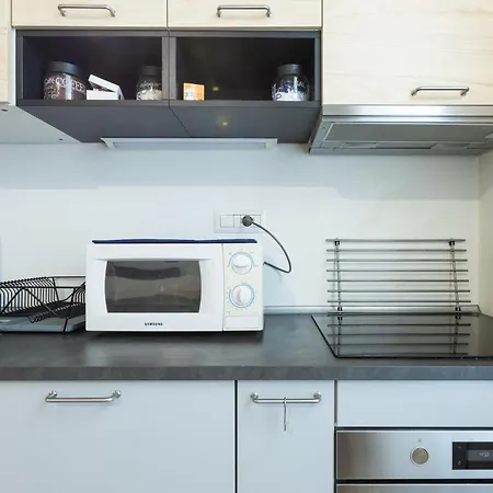 Benny's Rose House Apartment Cagliari