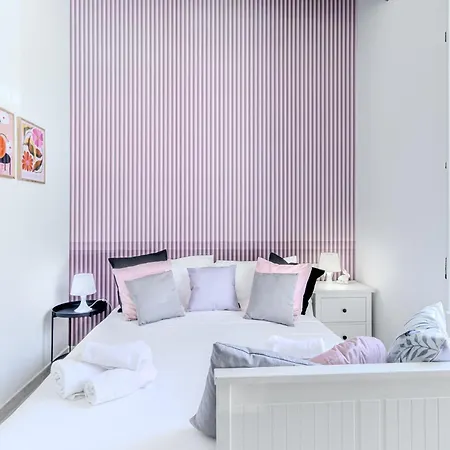 Benny's Rose House Διαμέρισμα *