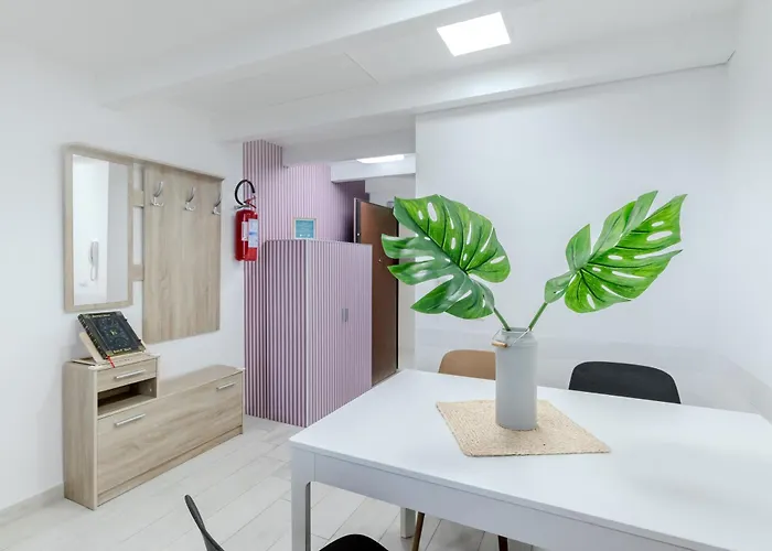 Benny's Rose House Daire Cagliari